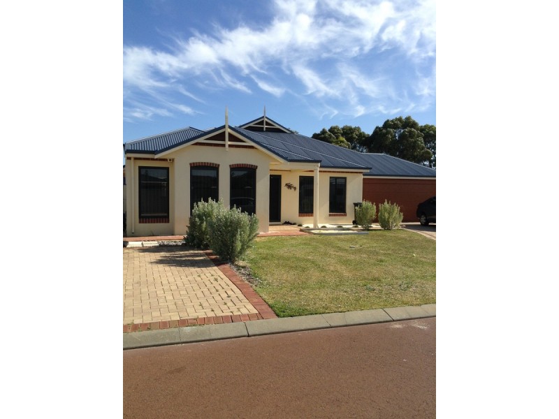 14 Pulsano Mews, Secret Harbour WA 6173