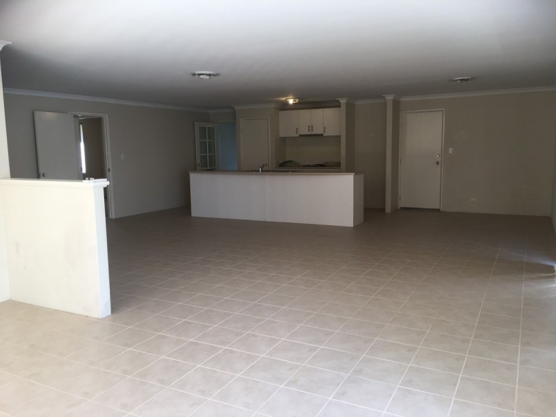11 Crusoe Link, Secret Harbour WA 6173