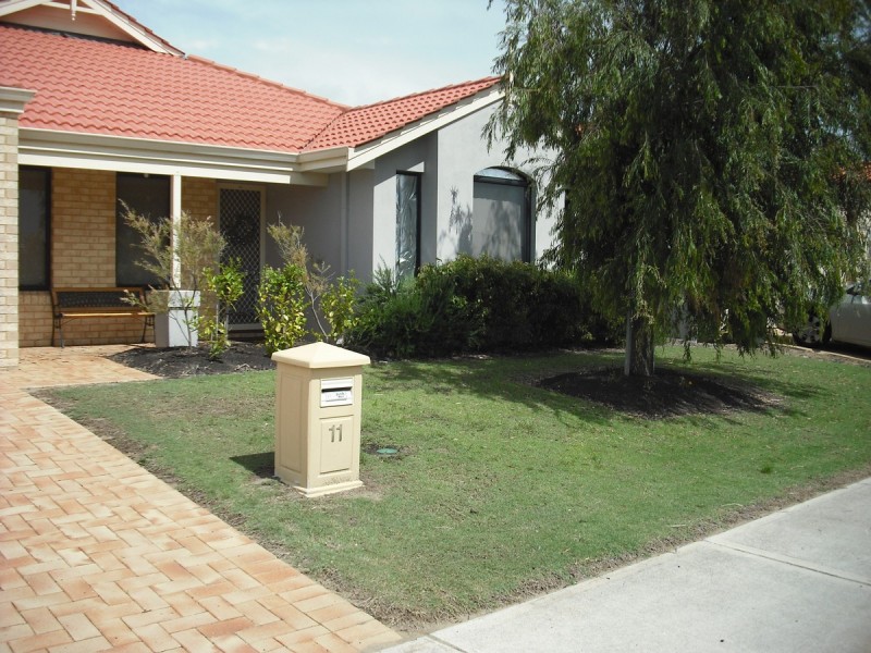 11 Crusoe Link, Secret Harbour WA 6173
