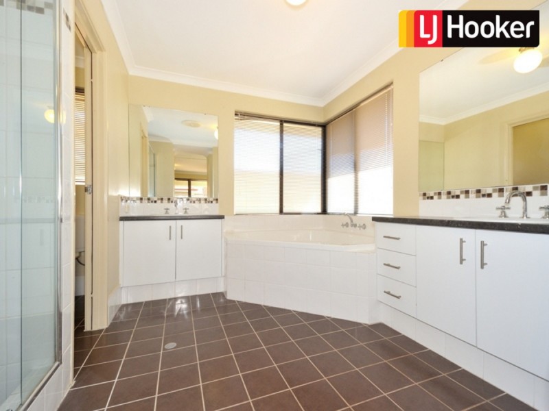 50 Kumarina Drive, Secret Harbour WA 6173