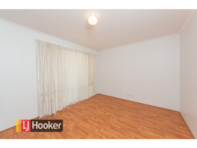 6 Glenway Loop, Cooloongup WA 6168