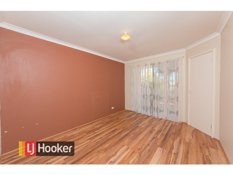6 Glenway Loop, Cooloongup WA 6168