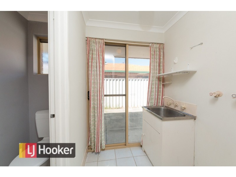 6 Glenway Loop, Cooloongup WA 6168