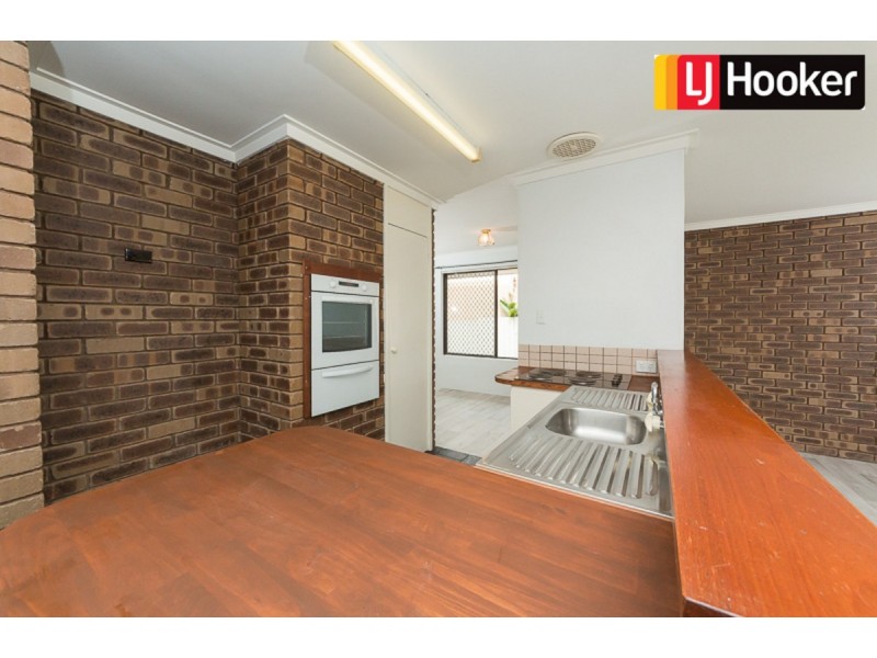 12 Monkton Way, Warnbro WA 6169