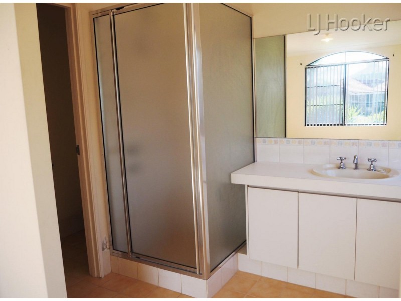 76 Endeavor Drive, Port Kennedy WA 6172