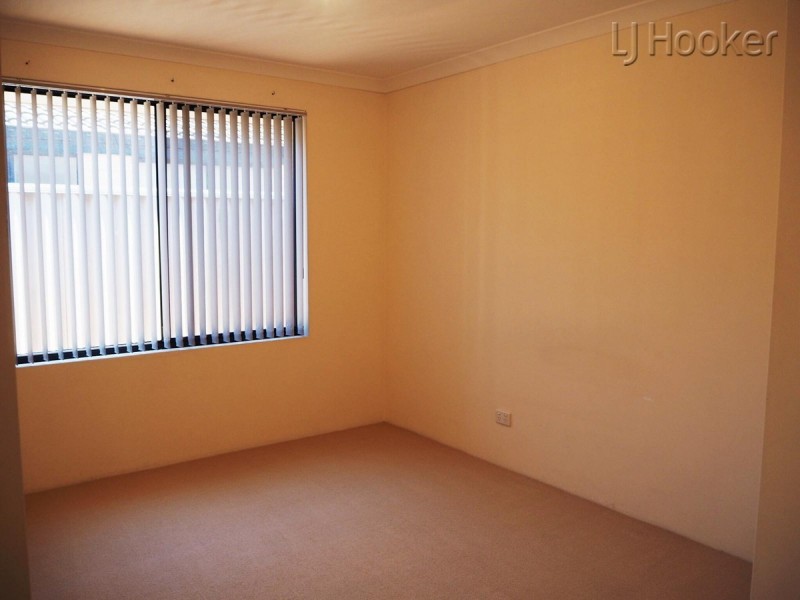 76 Endeavor Drive, Port Kennedy WA 6172