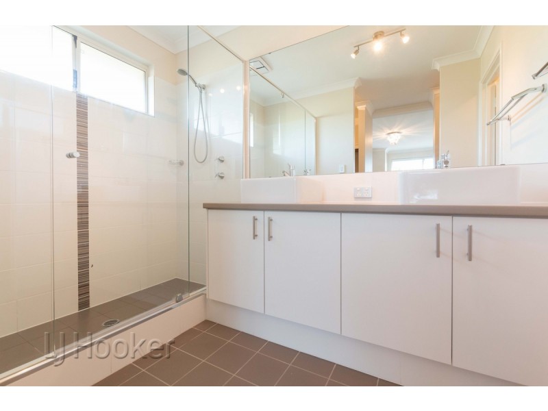 18 Rubens Circuit, Baldivis WA 6171