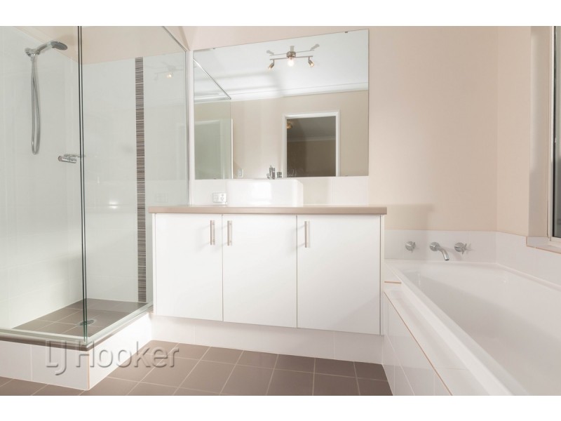 18 Rubens Circuit, Baldivis WA 6171