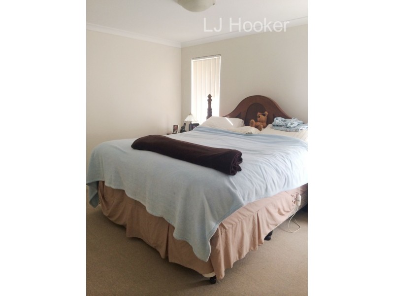 8 Indee Pass, Secret Harbour WA 6173