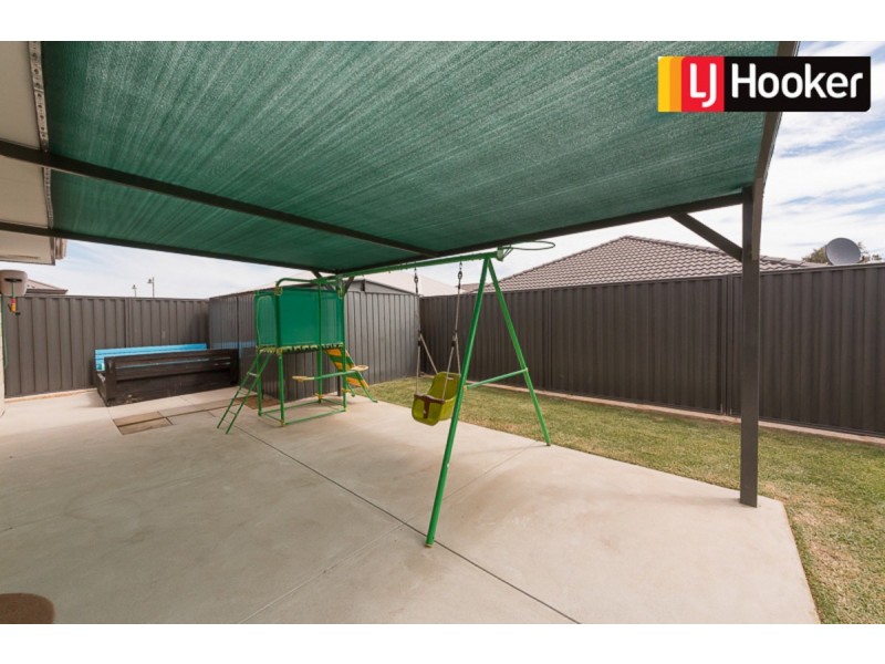 5 Grail Avenue, Baldivis WA 6171