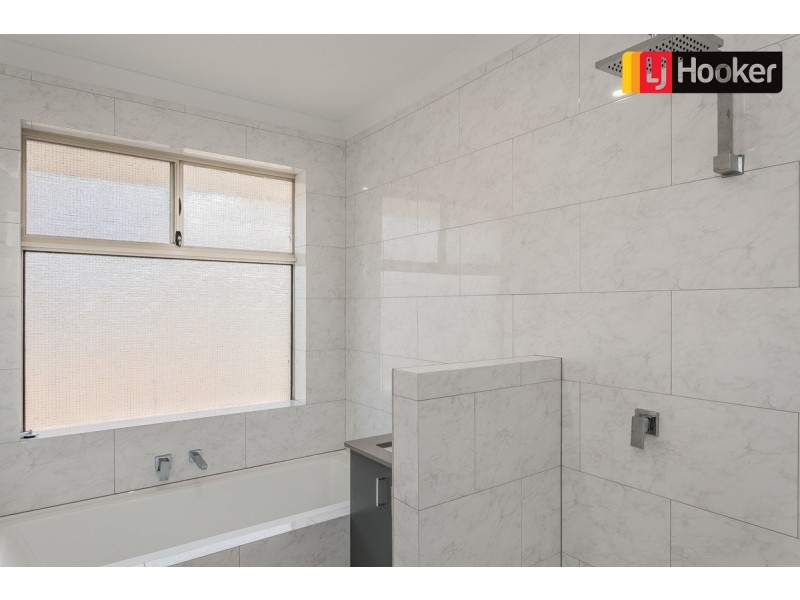 5 Toulon Gardens, Port Kennedy WA 6172