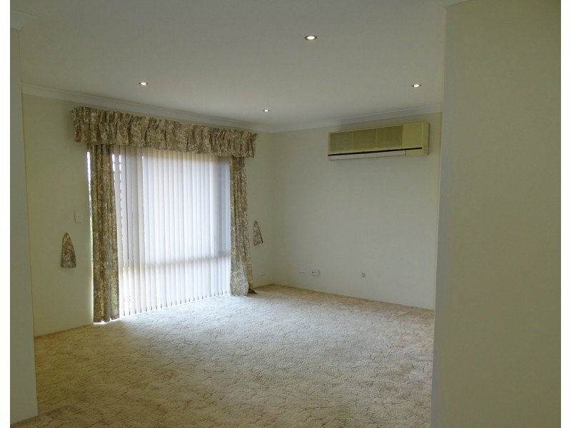 2 Kingsford Court, Port Kennedy WA 6172