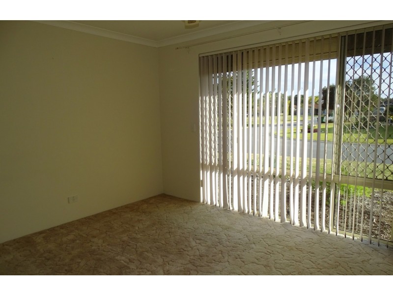 2 Kingsford Court, Port Kennedy WA 6172