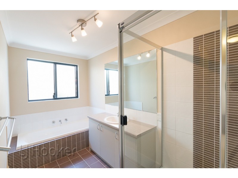 13 Bremen Lane, Port Kennedy WA 6172