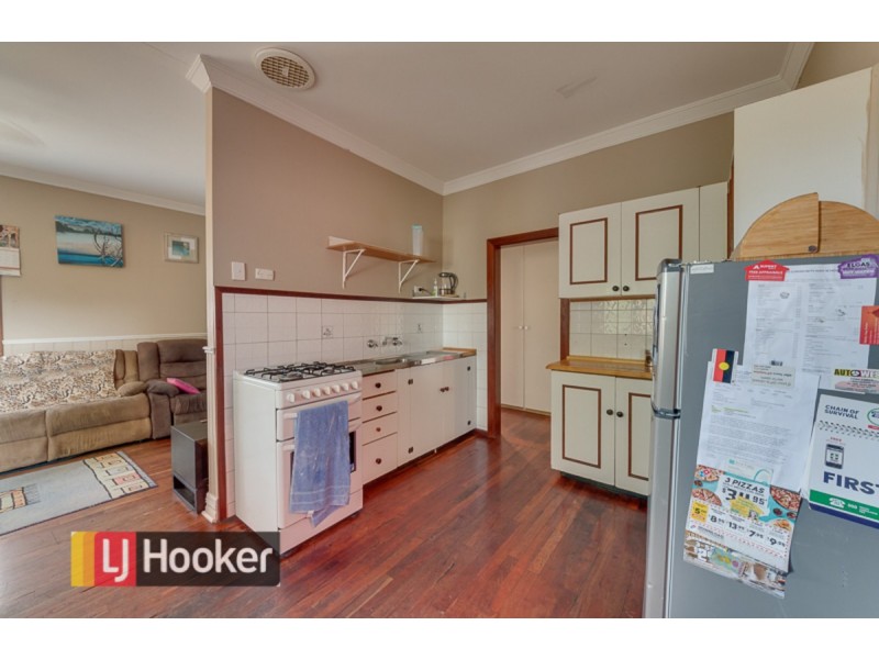 4 Willis Street, Warnbro WA 6169