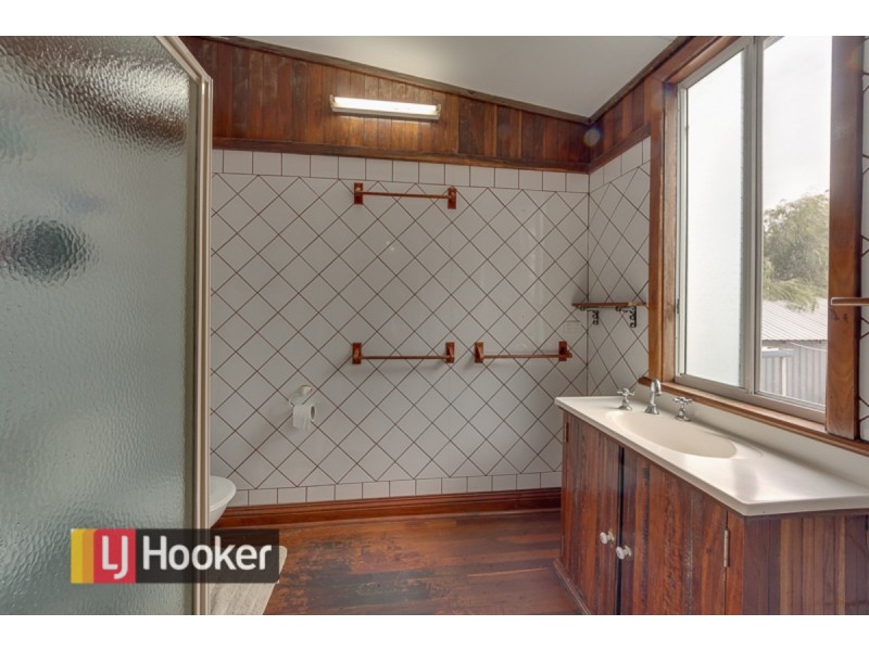 4 Willis Street, Warnbro WA 6169