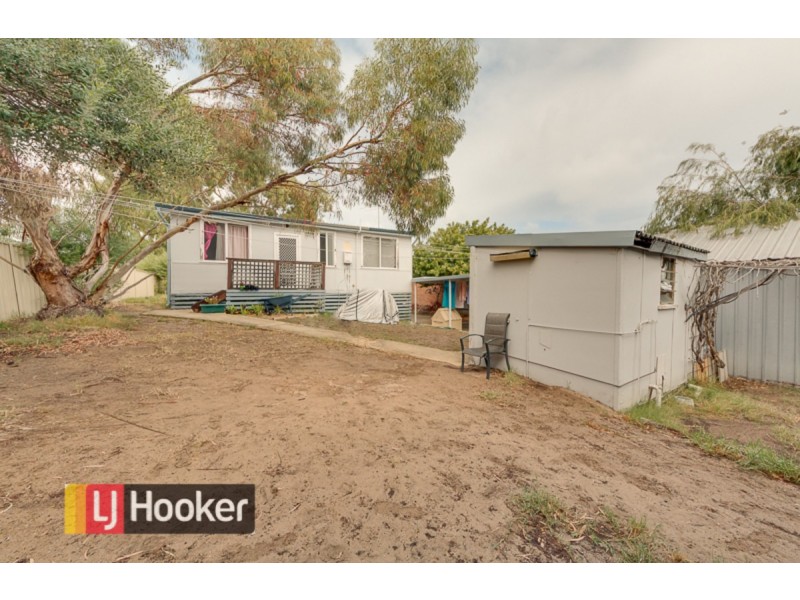 4 Willis Street, Warnbro WA 6169