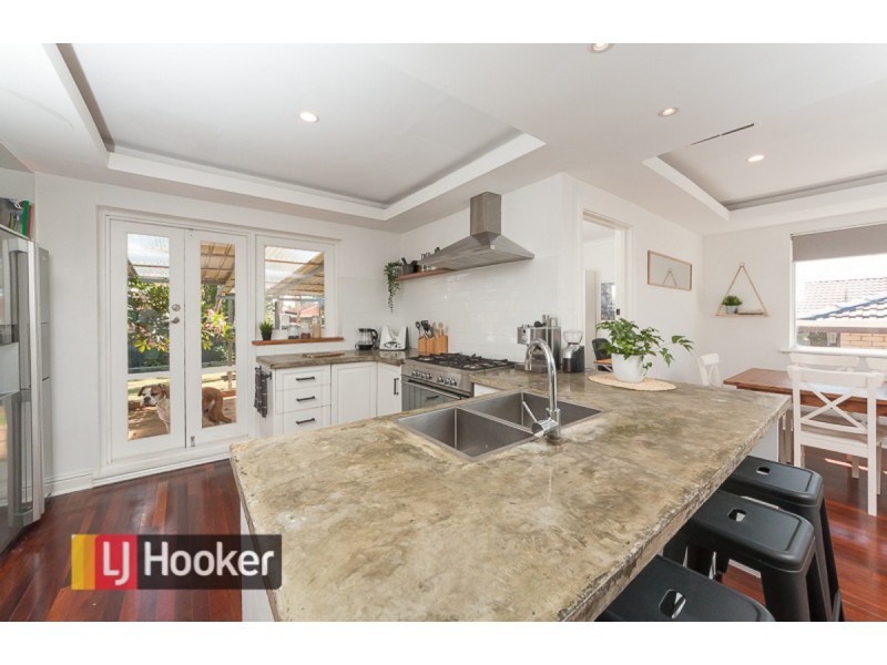 54 Malibu Road, Safety Bay WA 6169