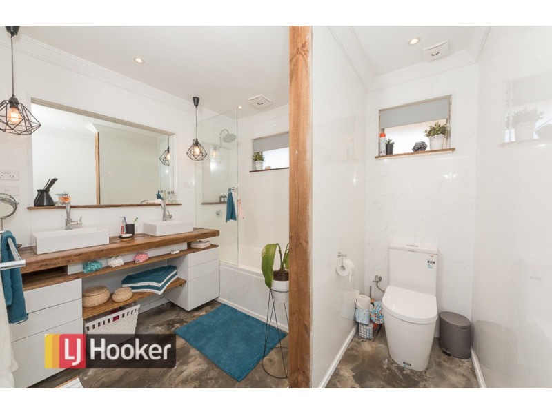 54 Malibu Road, Safety Bay WA 6169