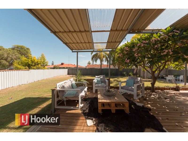 54 Malibu Road, Safety Bay WA 6169