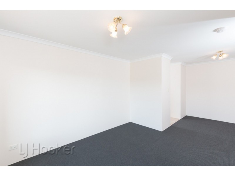 17 Mayflower Close, Port Kennedy WA 6172