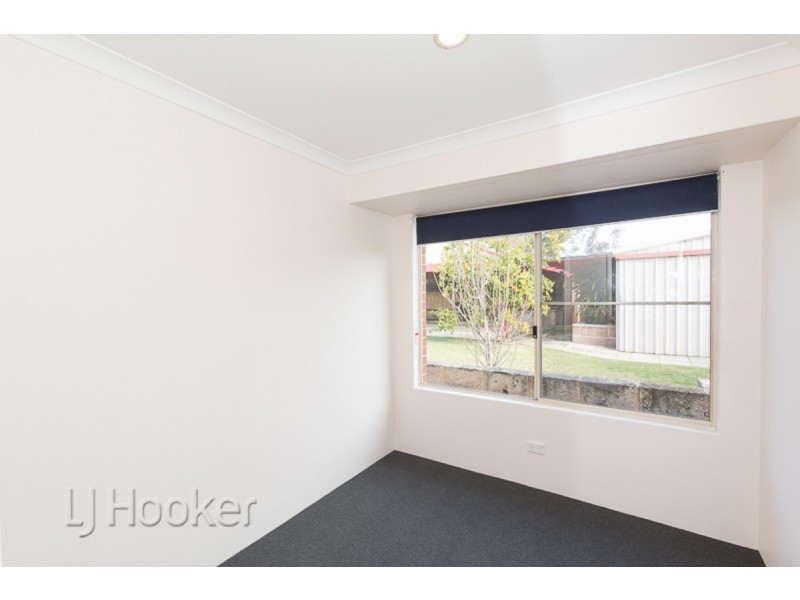 17 Mayflower Close, Port Kennedy WA 6172