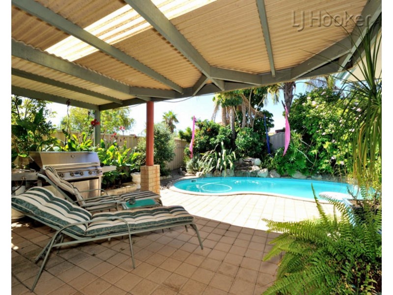 23 The Avenue, Warnbro WA 6169