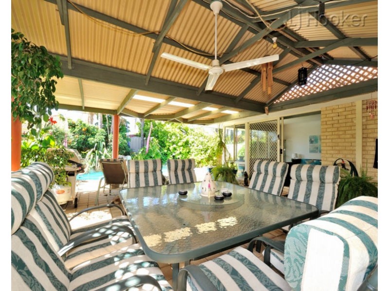 23 The Avenue, Warnbro WA 6169