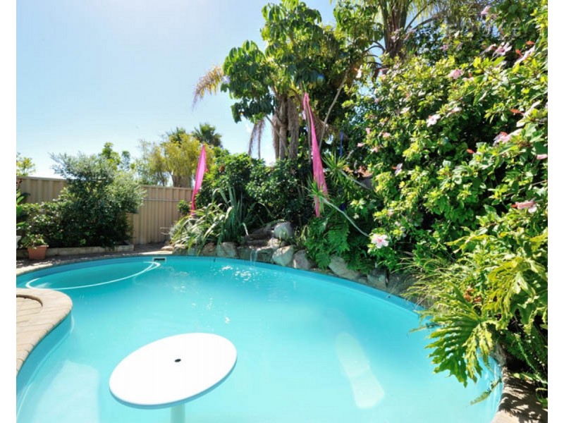 23 The Avenue, Warnbro WA 6169