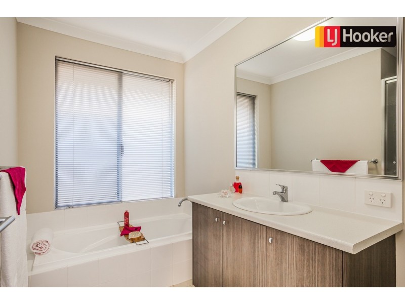 12 Jims Crescent, Secret Harbour WA 6173