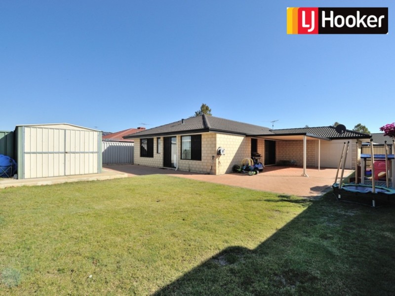 132 San Sebastian Boulevard, Port Kennedy WA 6172