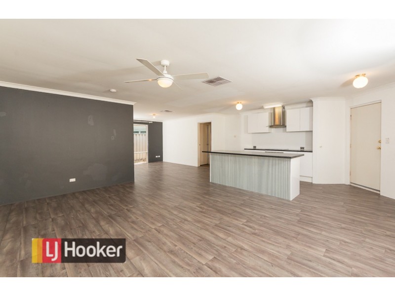 32 Manly Crescent, Warnbro WA 6169