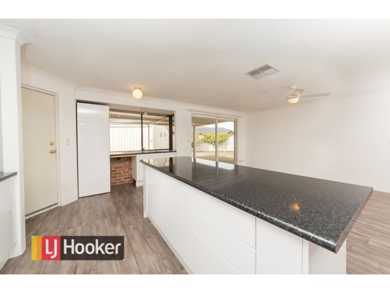 32 Manly Crescent, Warnbro WA 6169