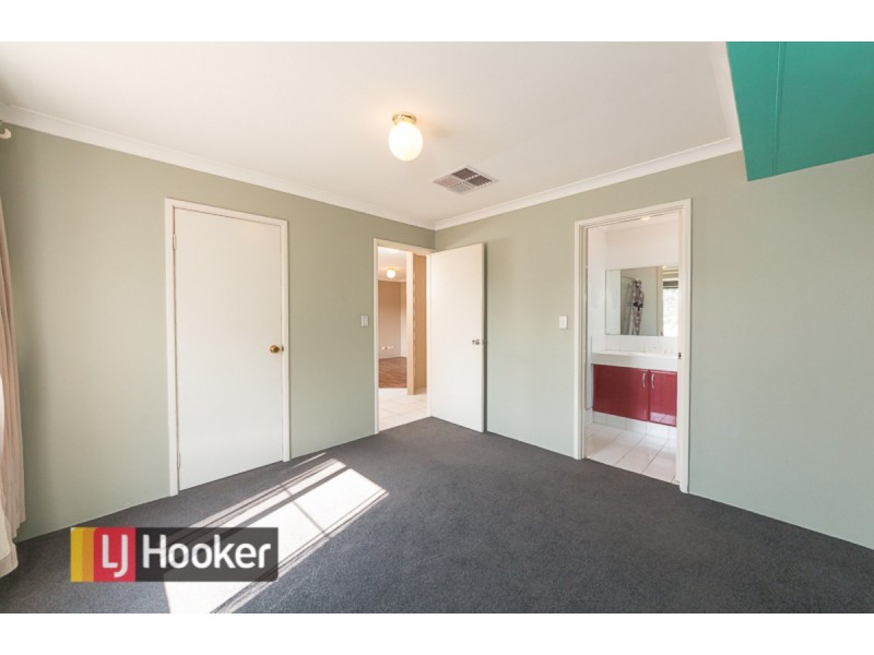 32 Manly Crescent, Warnbro WA 6169