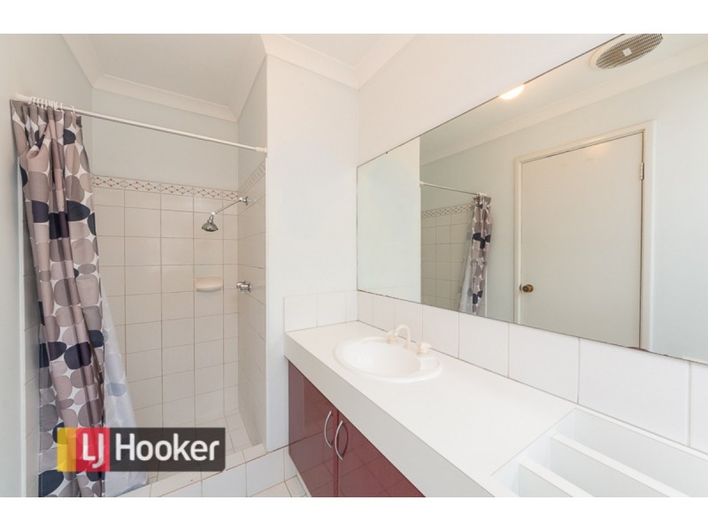 32 Manly Crescent, Warnbro WA 6169