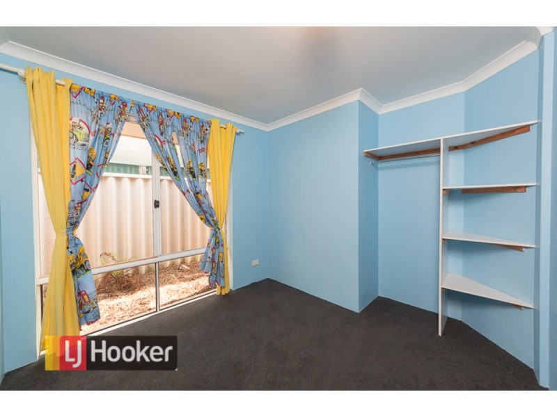 32 Manly Crescent, Warnbro WA 6169