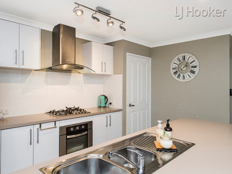 4 Layer Close, Baldivis WA 6171