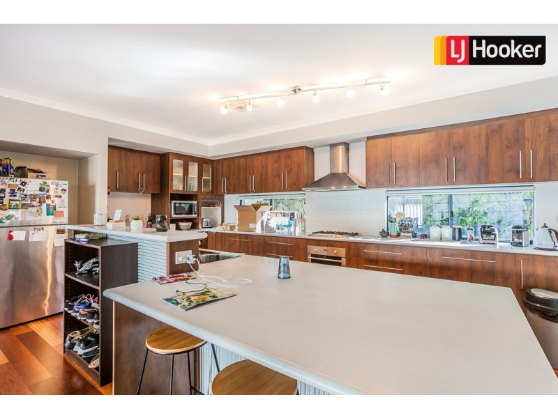 16 Corymbia Green, Baldivis WA 6171