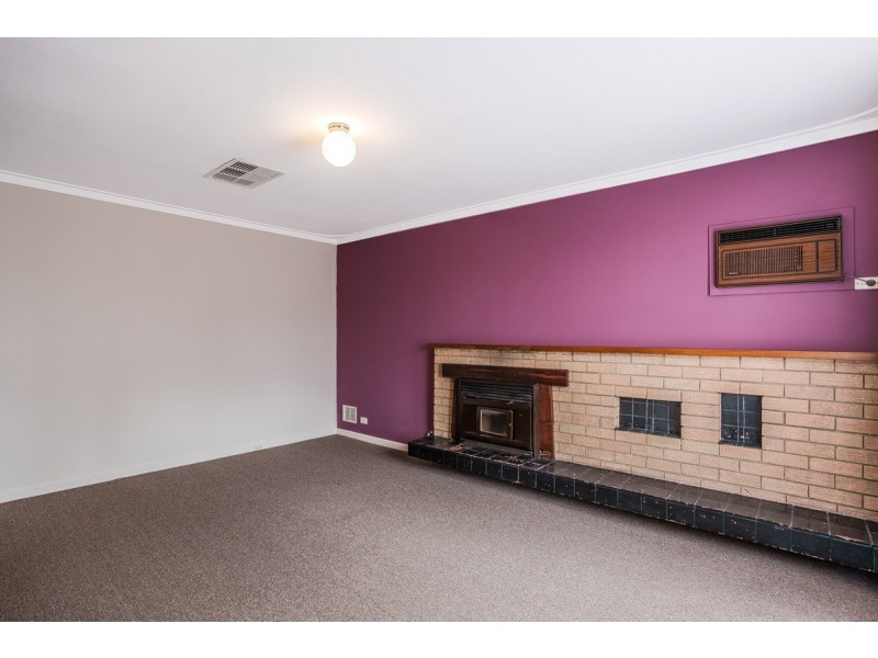 7 Pictor Court, Rockingham WA 6168