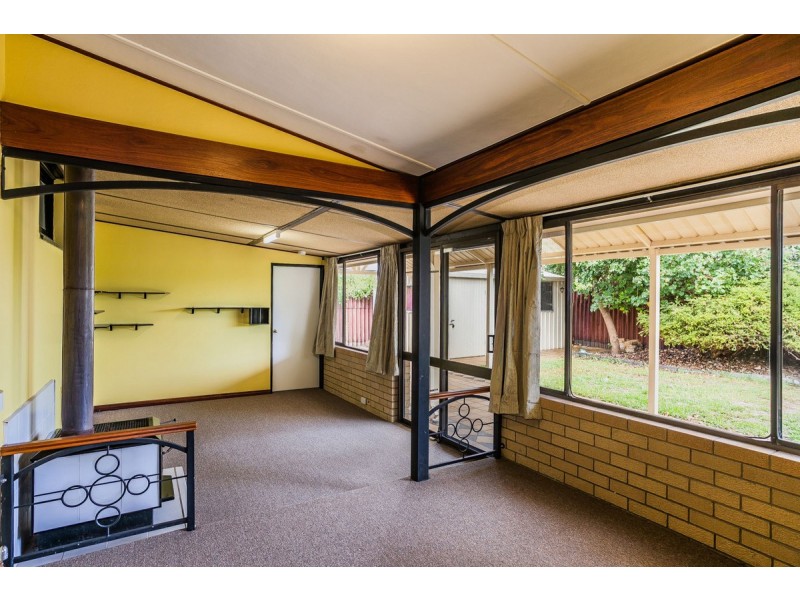 7 Pictor Court, Rockingham WA 6168