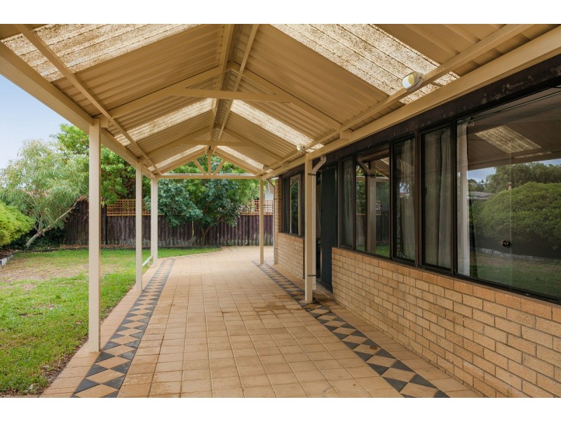 7 Pictor Court, Rockingham WA 6168