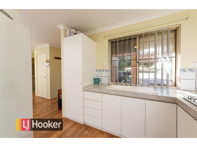 8/10 Elanora Drive, Cooloongup WA 6168