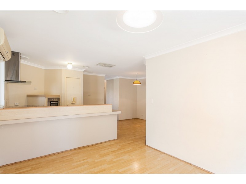 12 Jersey Way, Waikiki WA 6169