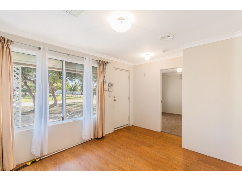 12 Jersey Way, Waikiki WA 6169