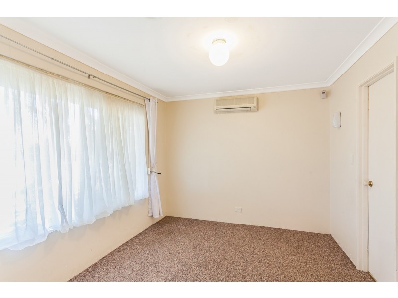12 Jersey Way, Waikiki WA 6169