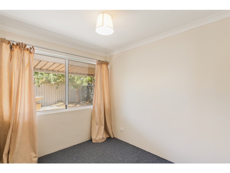 12 Jersey Way, Waikiki WA 6169