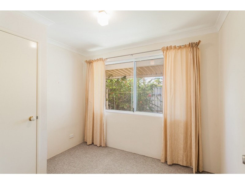 12 Jersey Way, Waikiki WA 6169