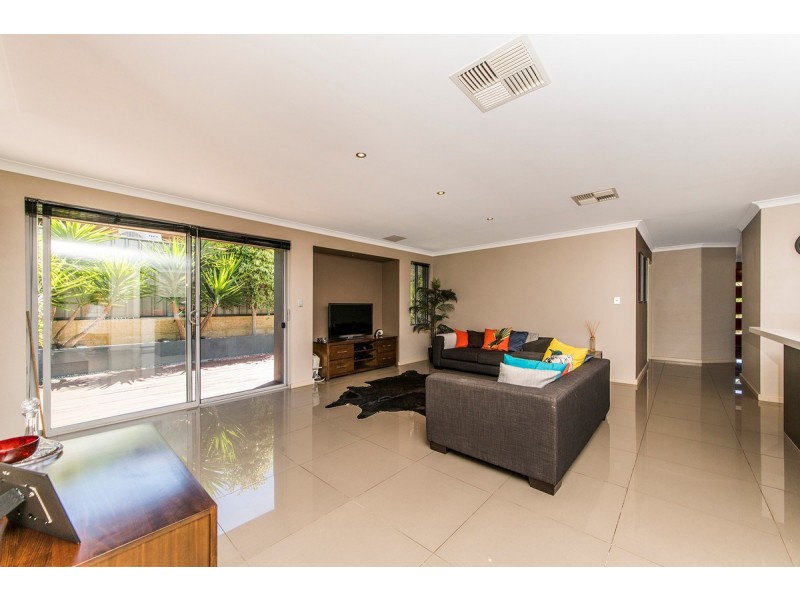 10 Yelbeni Loop, Baldivis WA 6171