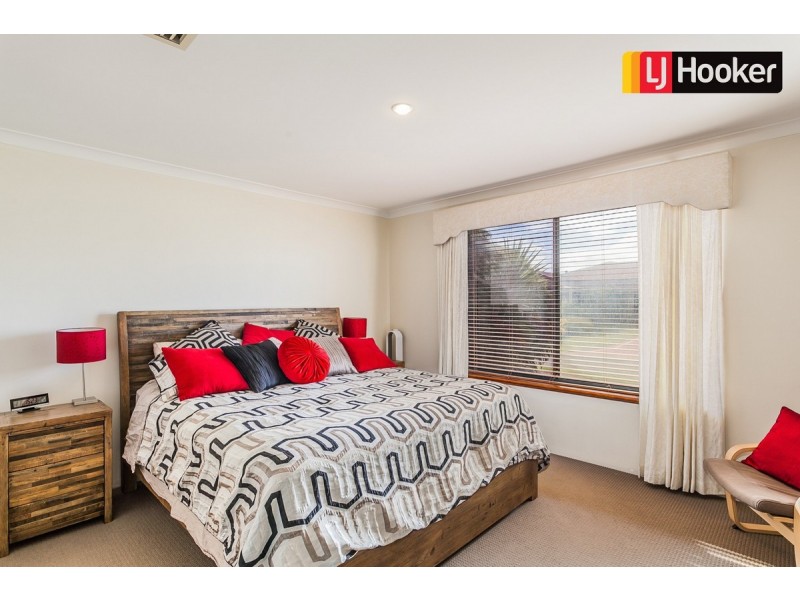 4 Porto Novo Mews, Secret Harbour WA 6173