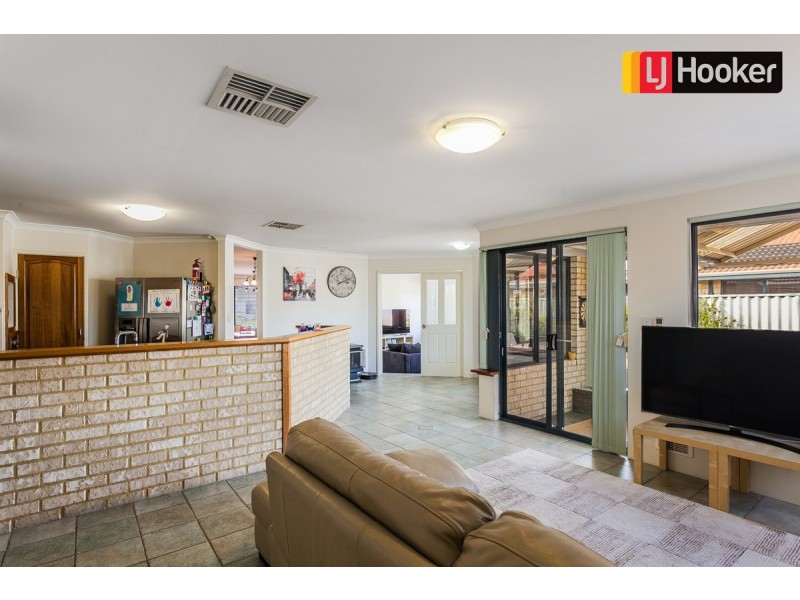 4 Porto Novo Mews, Secret Harbour WA 6173